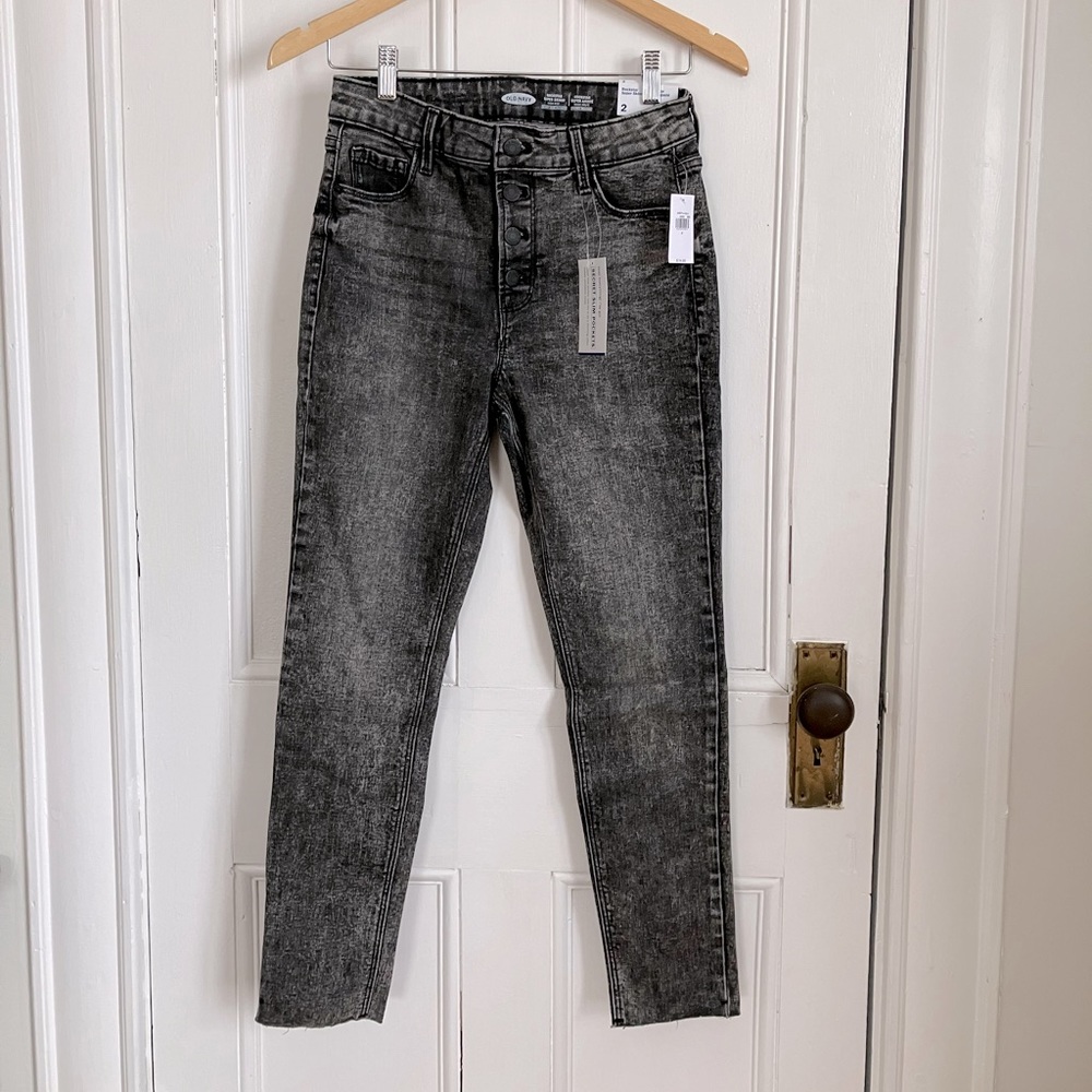 NWT Button Fly Ankle Length Raw Hem 2